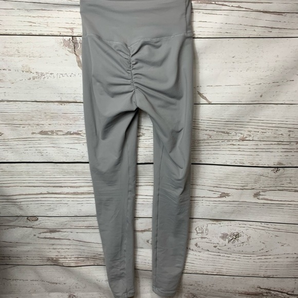 EUC Abs2bfitness Dharma Grey Leggings - Picture 5 of 7